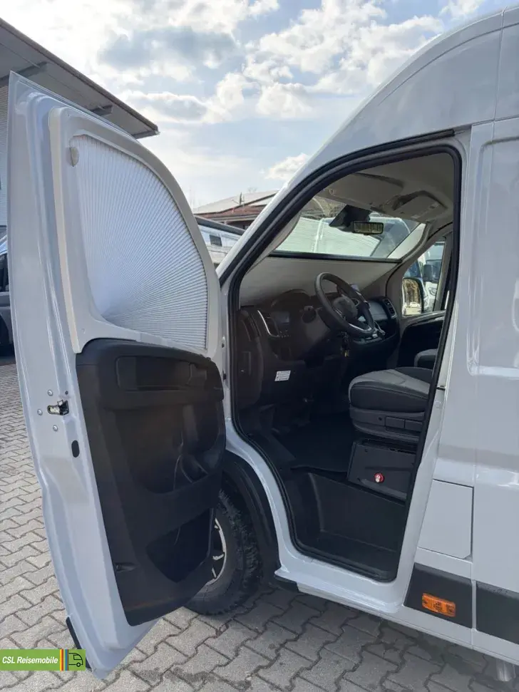 Fahrzeugbild Clever Runner 636 Active - Hubbett - Markise - Solar #19