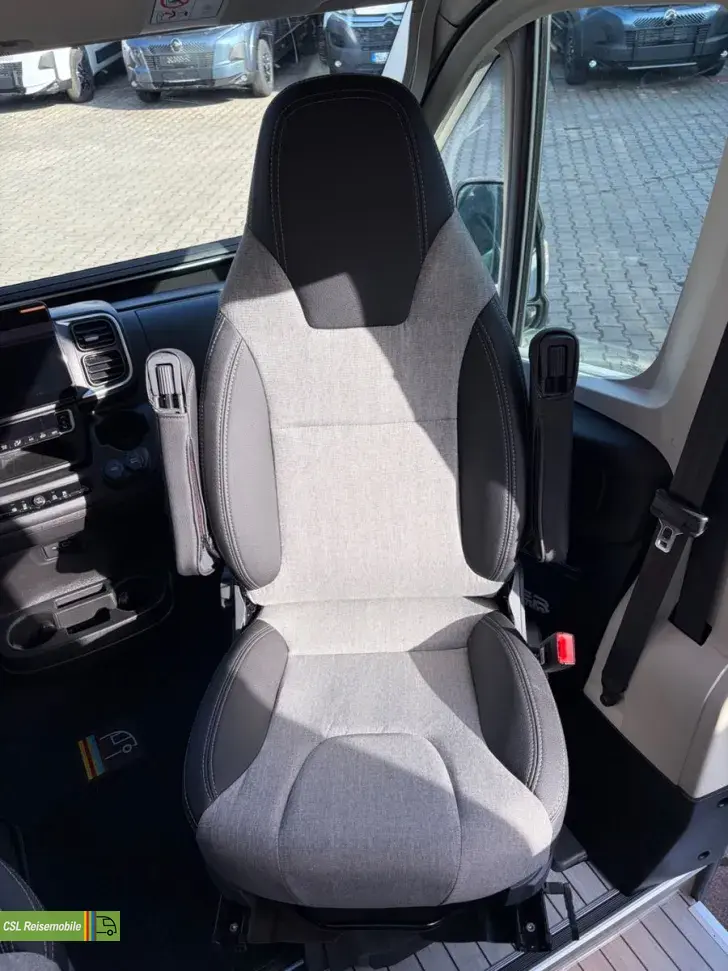 Fahrzeugbild Clever Runner 636 Active - Hubbett - Markise - Solar #23