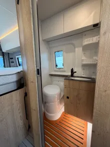 Fahrzeugbild Clever Runner 636 Active - Hubbett - Markise - Solar #35