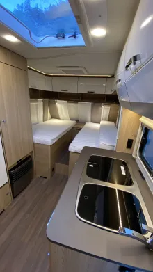 Fahrzeugbild Bürstner Averso Plus 520 TL Top gepflegt #8