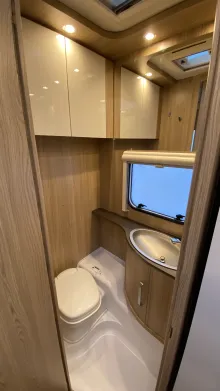 Fahrzeugbild Bürstner Averso Plus 520 TL Top gepflegt #10