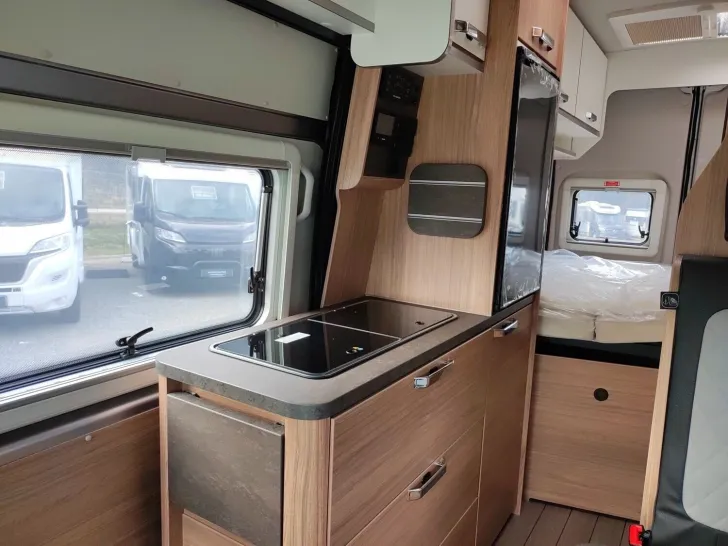 Fahrzeugbild Weinsberg CaraBus EDITION FIRE 600 DQ Sie sparen 7.459,-! #13