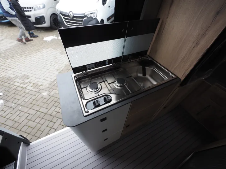 Fahrzeugbild Clever Celebration Black Edition, Tageszulassung ! #12