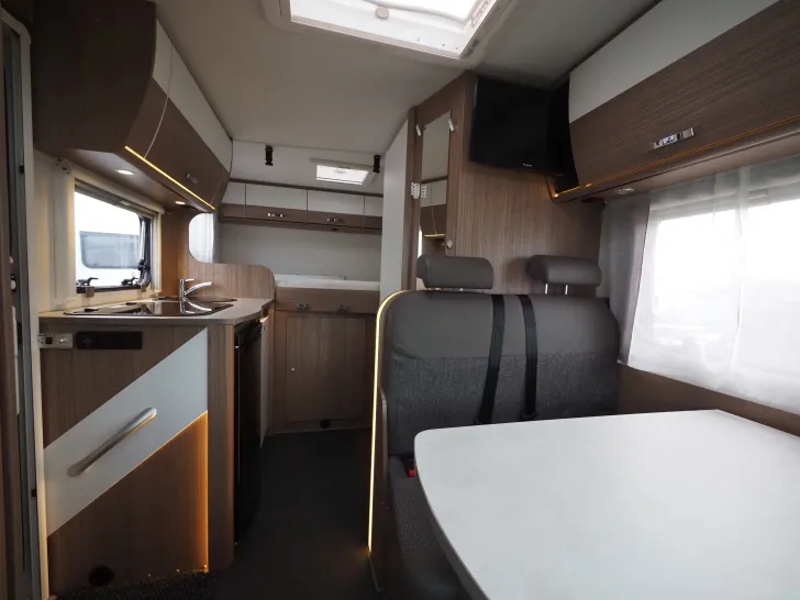 Fahrzeugbild Carado T 132, Solar, Lithium, SAT TV, Wechselr., uvm. ! #7