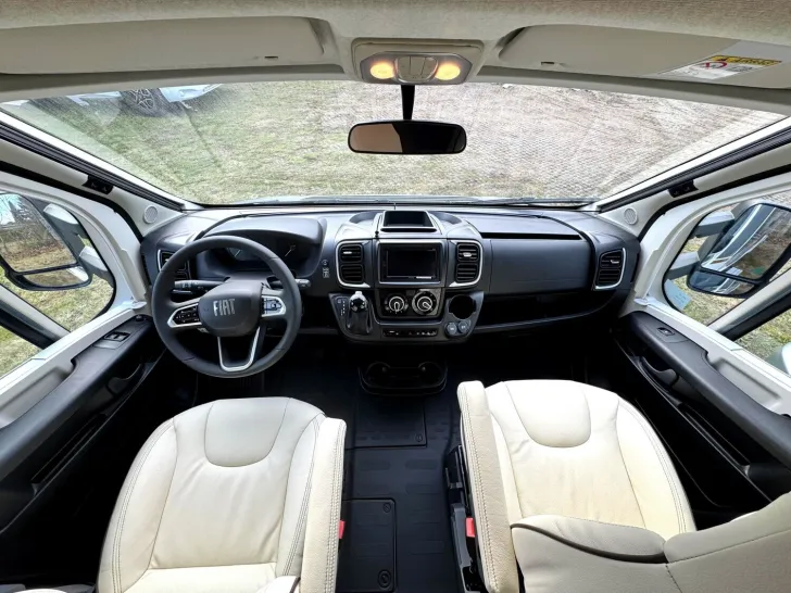 Fahrzeugbild Bürstner B66 TD 690 HUBBETT|LEDER|NAV+RFK|MARKISE|LITHIUM #8