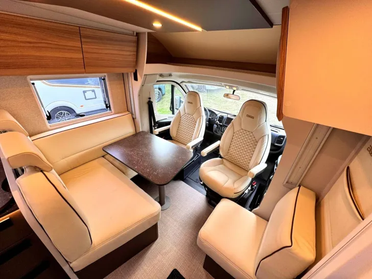 Fahrzeugbild Bürstner B66 TD 690 HUBBETT|LEDER|NAV+RFK|MARKISE|LITHIUM #10