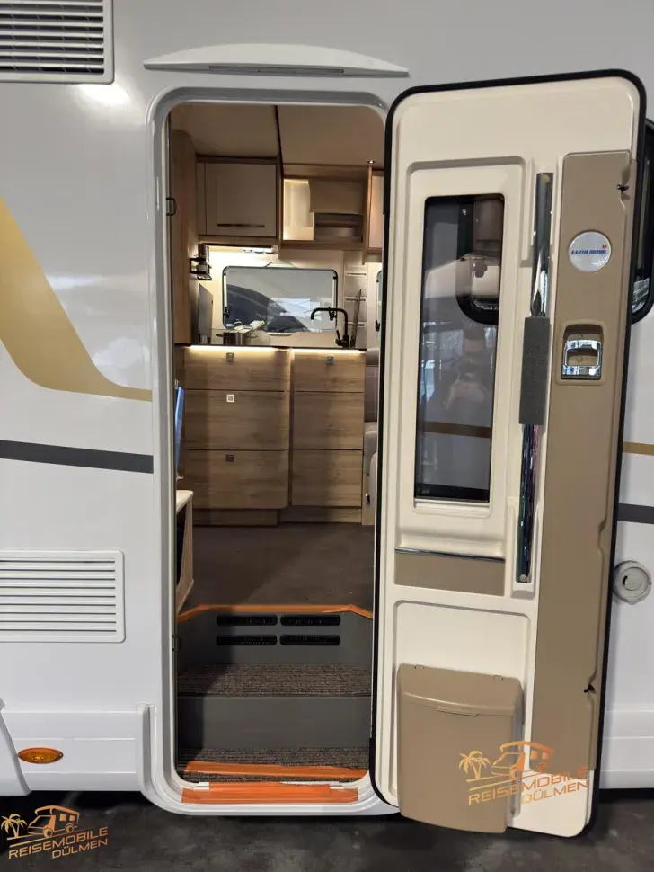 Fahrzeugbild Eura Mobil Profila RS 720 QF Tageszulassung #10