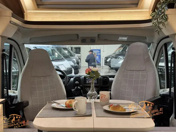 Fahrzeugbild Eura Mobil Profila RS 720 QF Tageszulassung #13