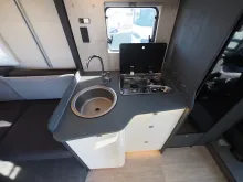 Fahrzeugbild Laika KOSMO L 105, Rundsitzgruppe/Hubbett, Autom. #15