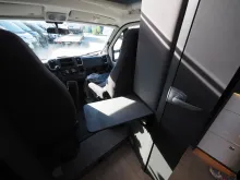 Fahrzeugbild Laika KOSMO L 105, Rundsitzgruppe/Hubbett, Autom. #18