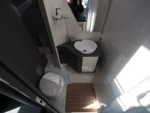 Fahrzeugbild Laika KOSMO L 105, Rundsitzgruppe/Hubbett, Autom. #19