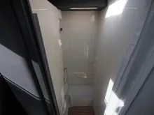 Fahrzeugbild Laika KOSMO L 105, Rundsitzgruppe/Hubbett, Autom. #21