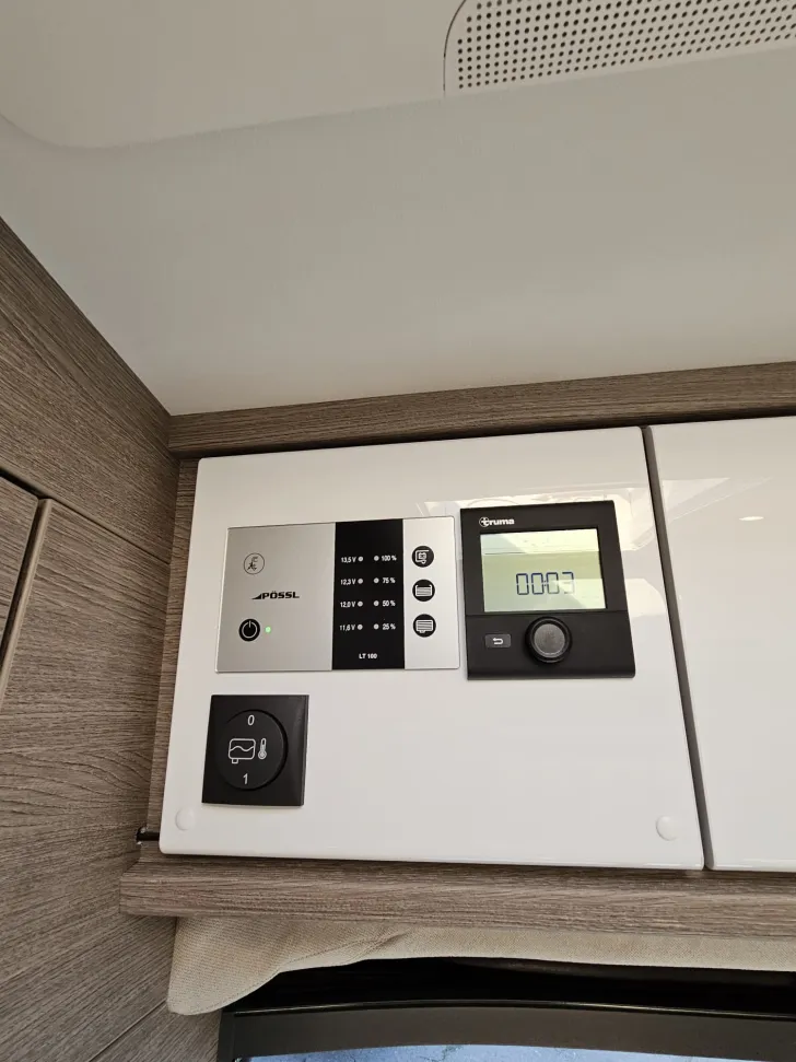 Fahrzeugbild Pössl Roadcruiser Revolution, Winter & Safetypaket #13