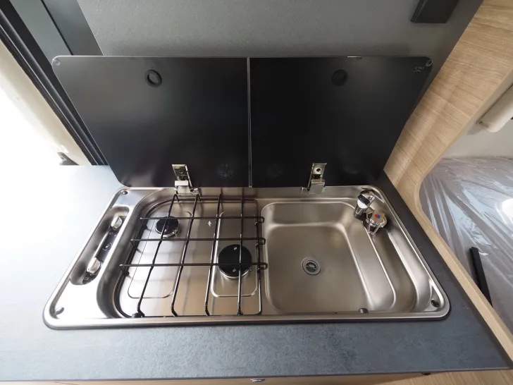 Fahrzeugbild Pössl Trenta 600, Rahmenfenster, Markise, Radtr. uvm #11