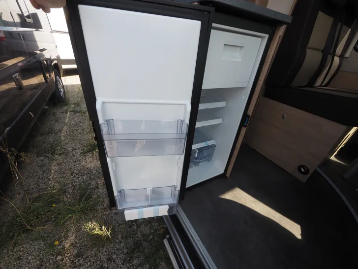 Fahrzeugbild Roadcar R 601, Doppel-Stockbett im Heck, Tageszul. #8