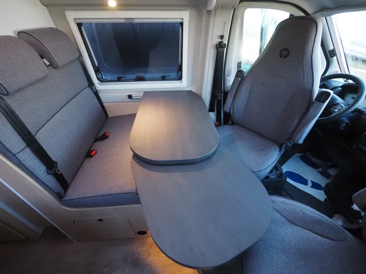 Fahrzeugbild Sunlight CLIFF 600 Modell 26, 3. Bett, Sonderpreis ! #10