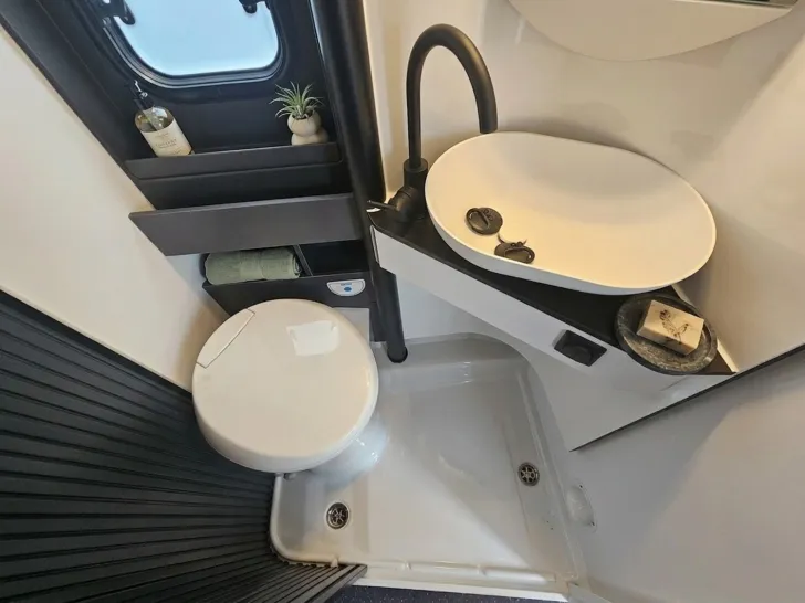 Fahrzeugbild Adria Twin Selection 640 SLB Abstand-Tempomat|Solaranl #9