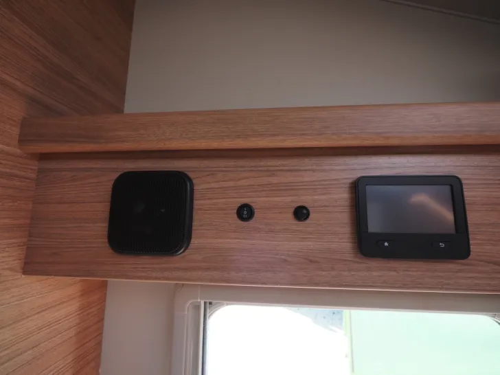 Fahrzeugbild Weinsberg CaraHome 550 MG, Dachklima, LT: 70120,- Euro #16