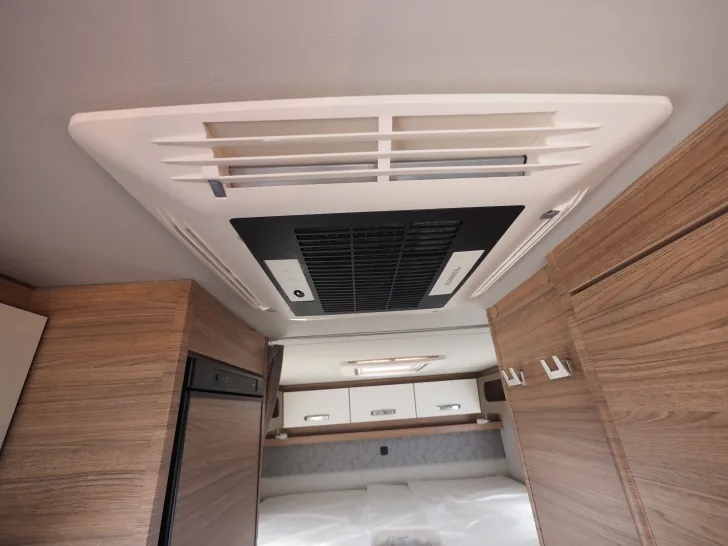 Fahrzeugbild Weinsberg CaraCompact 600 MEG Pepper, Dachklima, TV #15