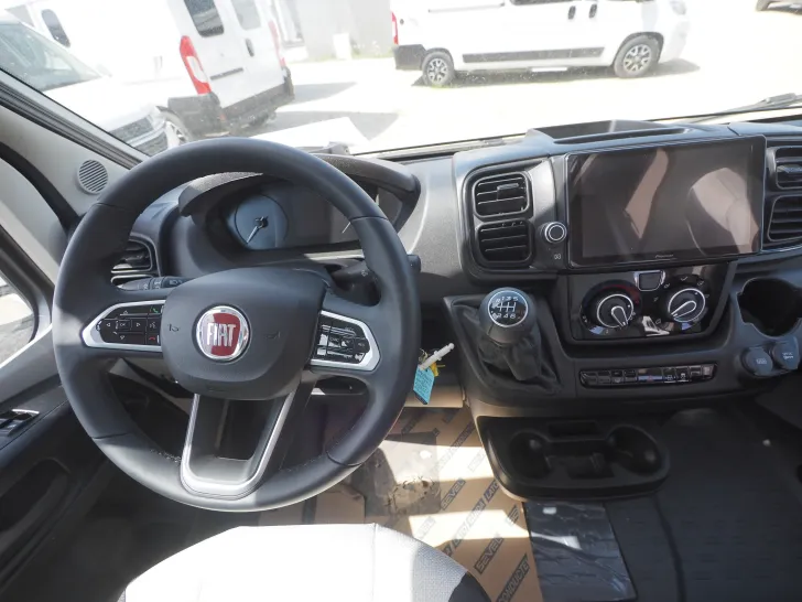 Fahrzeugbild Weinsberg CaraCompact 600 MEG Pepper, Dachklima, TV #17