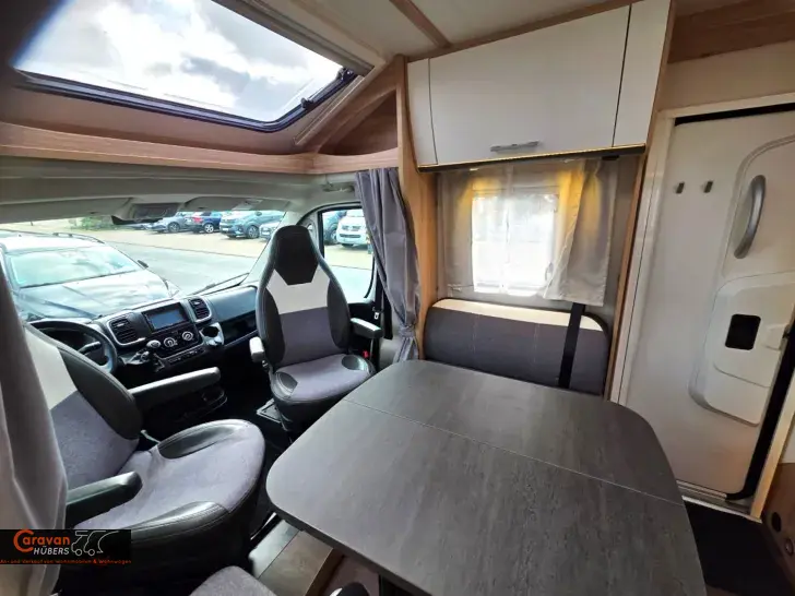 Fahrzeugbild Sunlight T 69LC #12