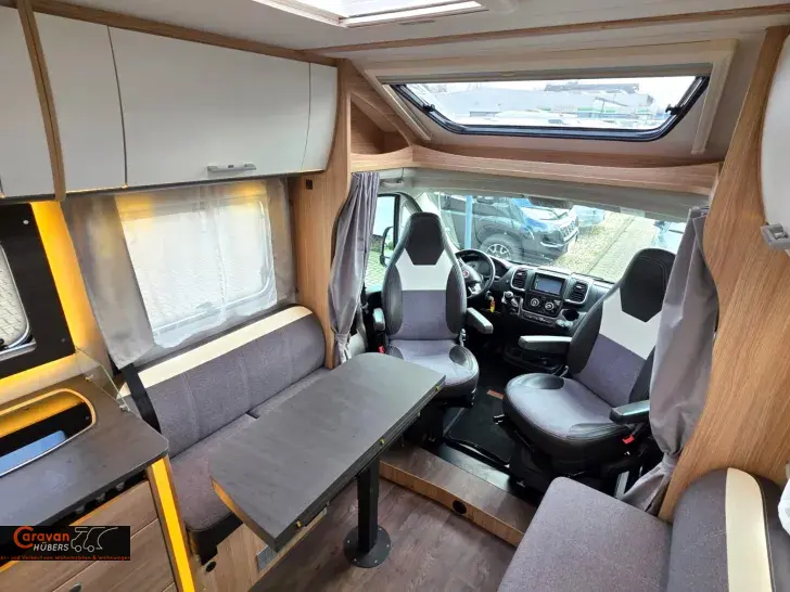 Fahrzeugbild Sunlight T 69LC #24