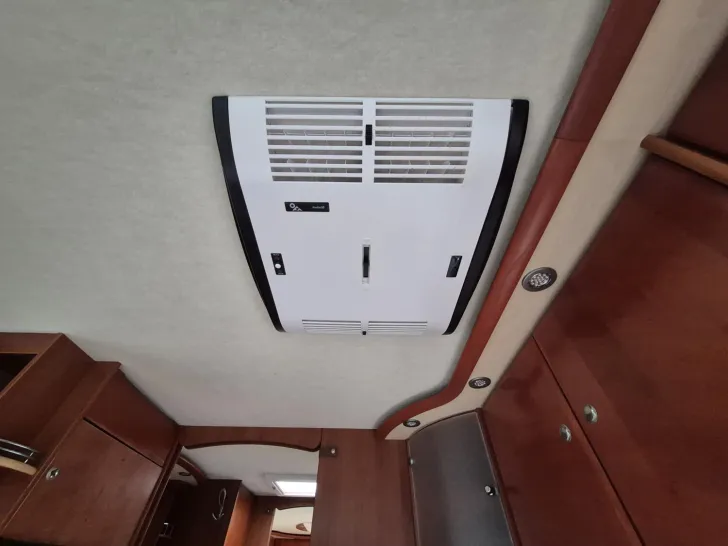 Fahrzeugbild Concorde Charisma 890 G #36