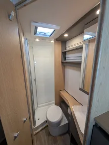 Fahrzeugbild LMC Tourer Lift H 630 165 PS / Schalter, 525 - 3074 #19