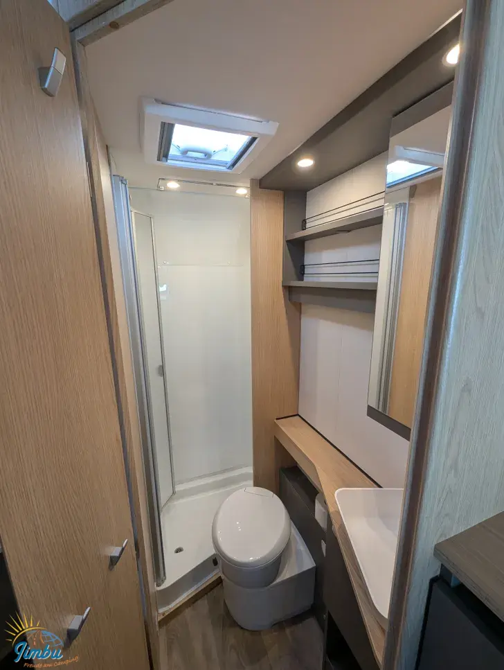 Fahrzeugbild LMC Tourer Lift H 630 165 PS / Schalter, 525 - 3074 #19