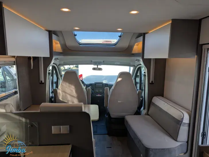 Fahrzeugbild LMC Tourer Lift H 630 165 PS / Schalter, 525 - 3074 #8