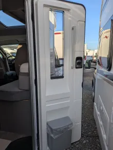 Fahrzeugbild LMC Tourer Lift H 630 165 PS / Schalter, 525 - 3074 #6