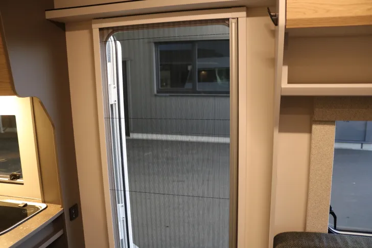 Fahrzeugbild Bürstner Averso 490TL B66 #26
