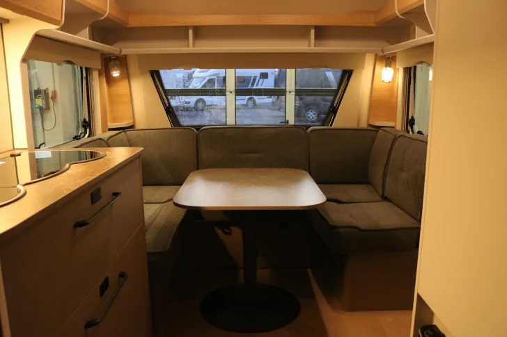 Fahrzeugbild Bürstner Averso 465 TS B66 #6