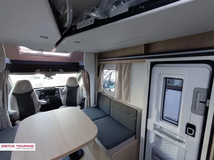 Fahrzeugbild Challenger Teilintegriert Graphite Edition 270 Arctic #6