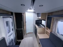 Fahrzeugbild Challenger Teilintegriert Graphite Edition 270 Arctic #8