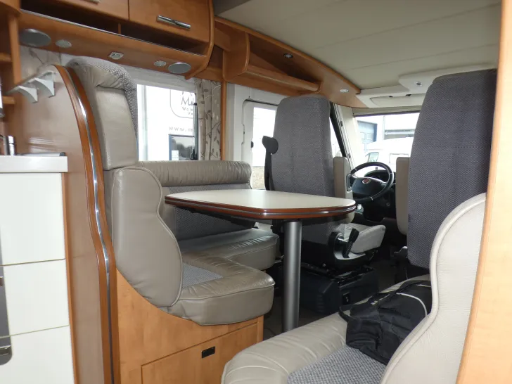 Fahrzeugbild Carthago chic c-line 5.5 XL LE 1.Hand #6