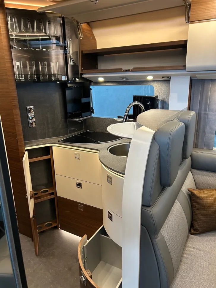 Fahrzeugbild Carthago chic c-line I 4.9 LE L #14