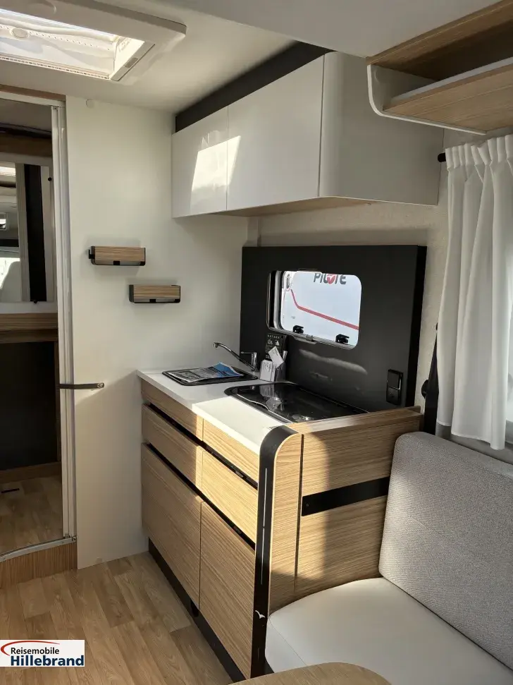 Fahrzeugbild Pilote Pacific P690D Evidence % Evidence % #8