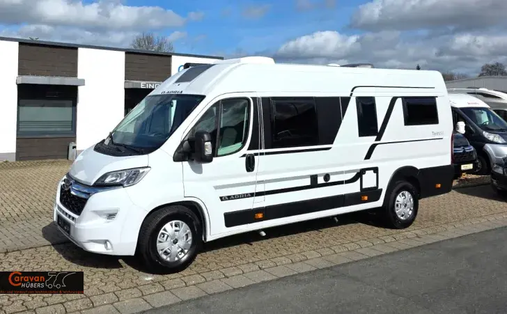 Fahrzeugbild Adria Twin Axess 640 SL #1