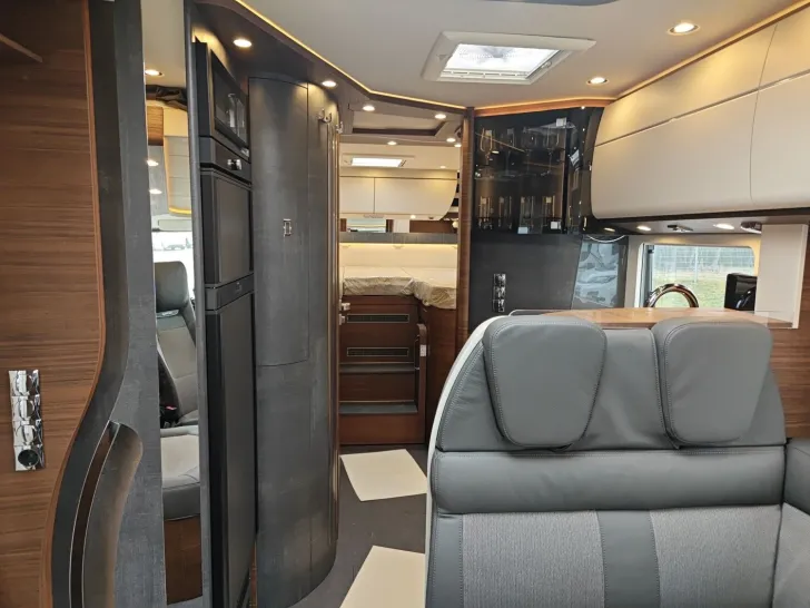 Fahrzeugbild Carthago chic c-line I 4.9 LE Mercedes #19