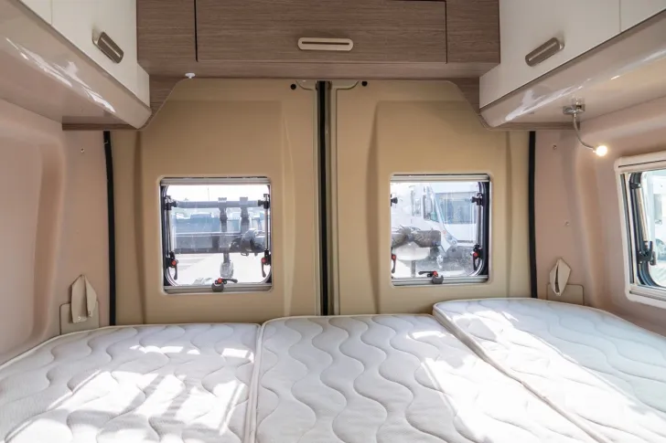 Fahrzeugbild Chausson V594 Premium VIP *Wechselrichter*RFK*Solar*AHK* #14