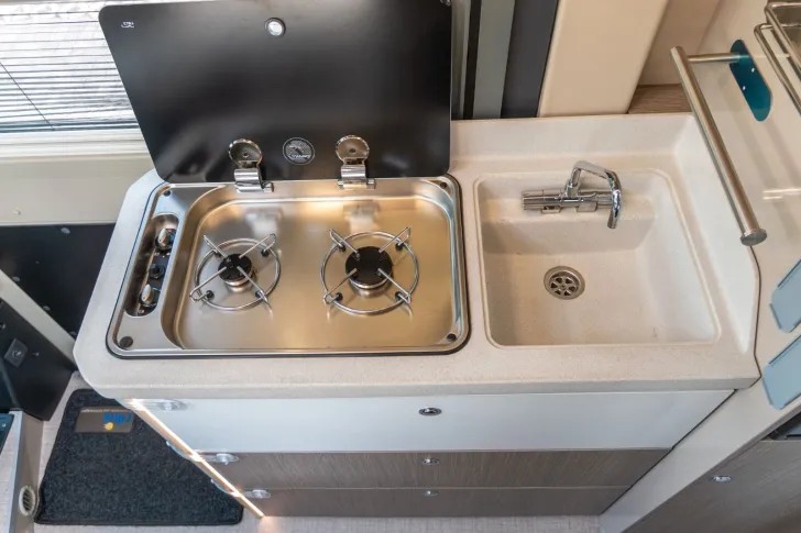 Fahrzeugbild Chausson V594 Premium VIP *Wechselrichter*RFK*Solar*AHK* #15