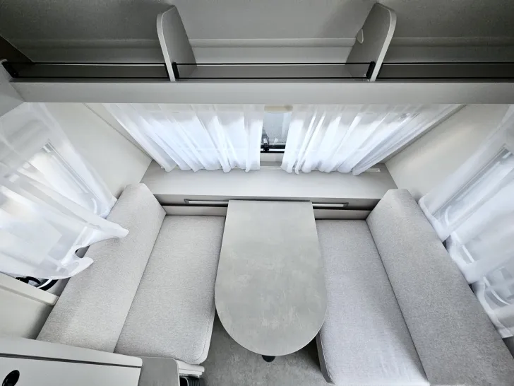 Fahrzeugbild LMC Sassino 460 E #12