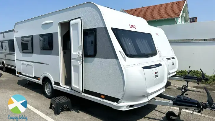 Schräg Vorne LMC Sassino 460 E