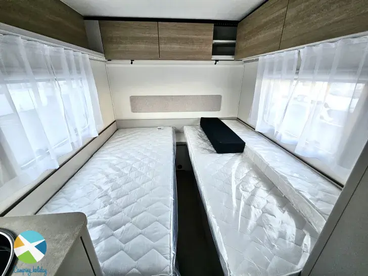 Weitere Betten LMC Sassino 460 E