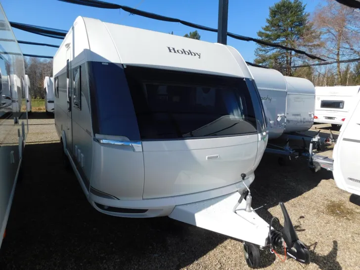 Fahrzeugbild Hobby Prestige 560 FC ALDE-Heizung, Backofen, 2T-Achse #4