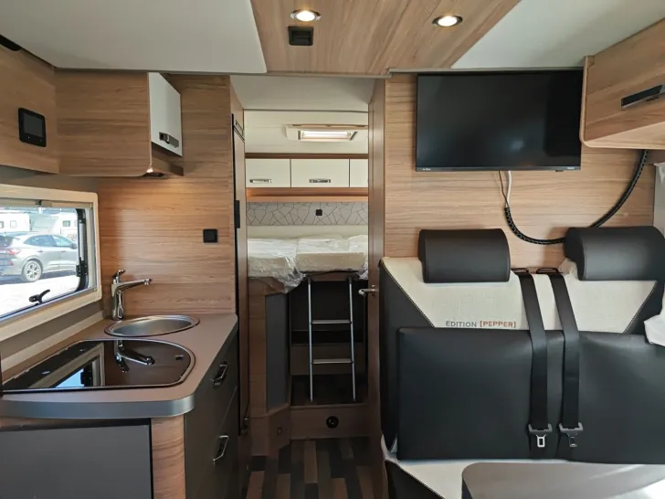 Fahrzeugbild Weinsberg CaraCompact Suite MB EDITION PEPPER 640 MEG #18