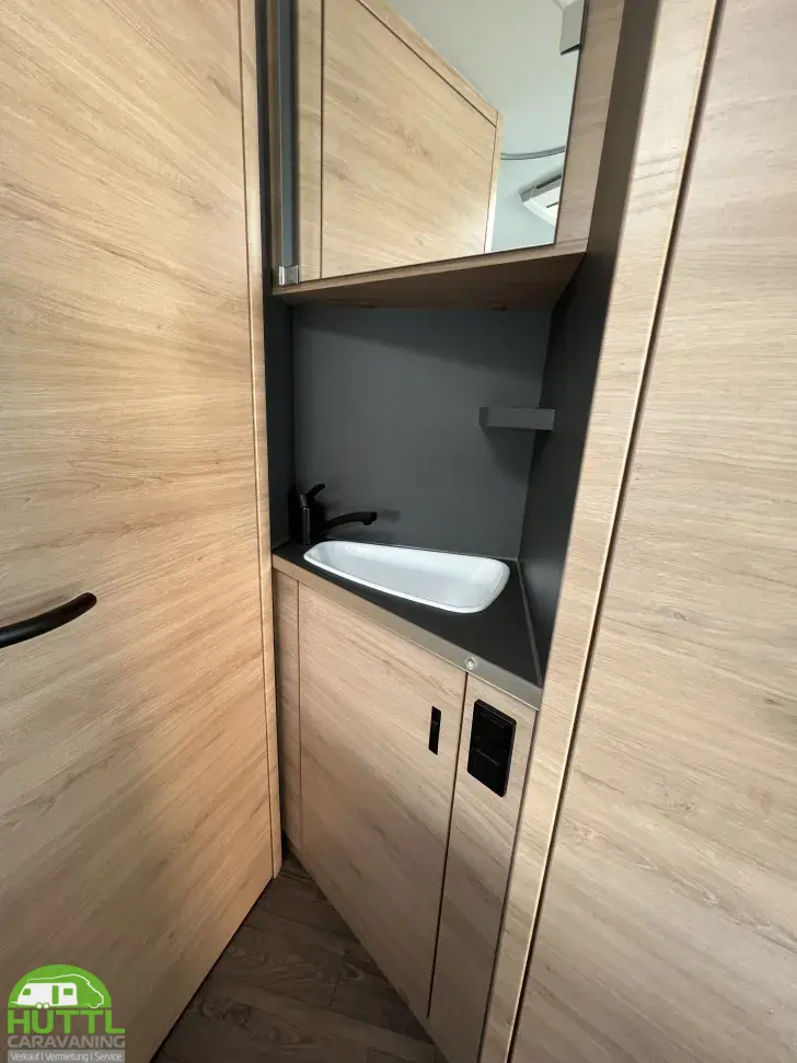 Fahrzeugbild Knaus L!VE TI 590 MF Verfügbar 11/26 #5