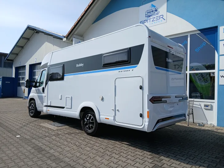 Fahrzeugbild Hobby ONTOUR C 680 GE - Markise - Einzelbetten #8