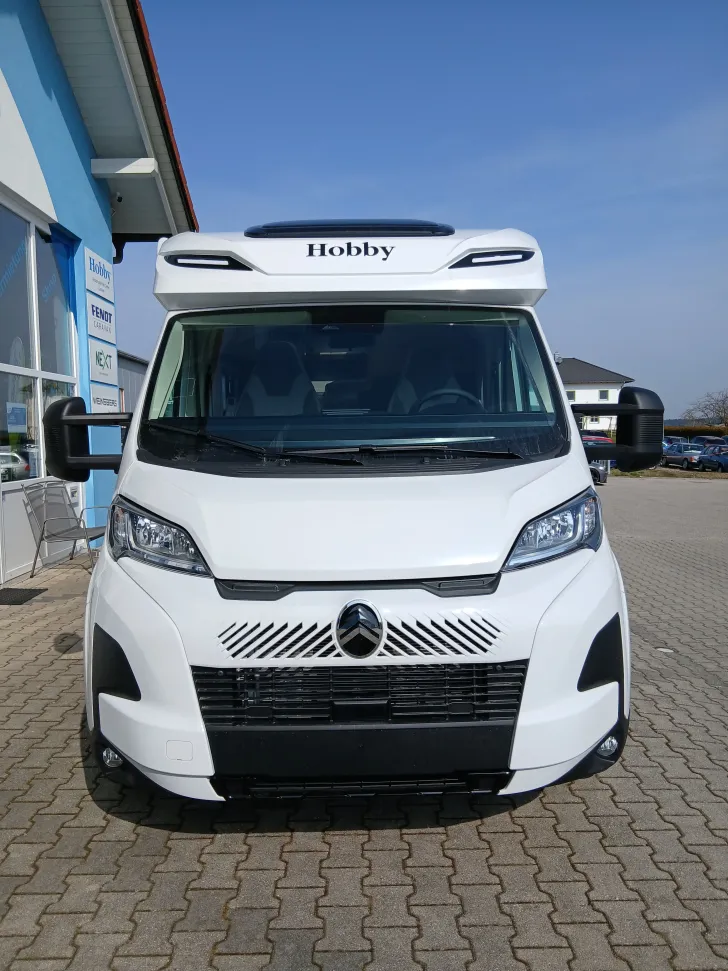 Fahrzeugbild Hobby ONTOUR C 680 GE - Markise - Einzelbetten #29